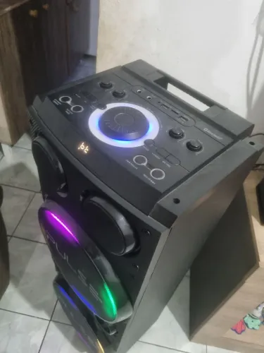 Som Pulse 1800w Bluetooth