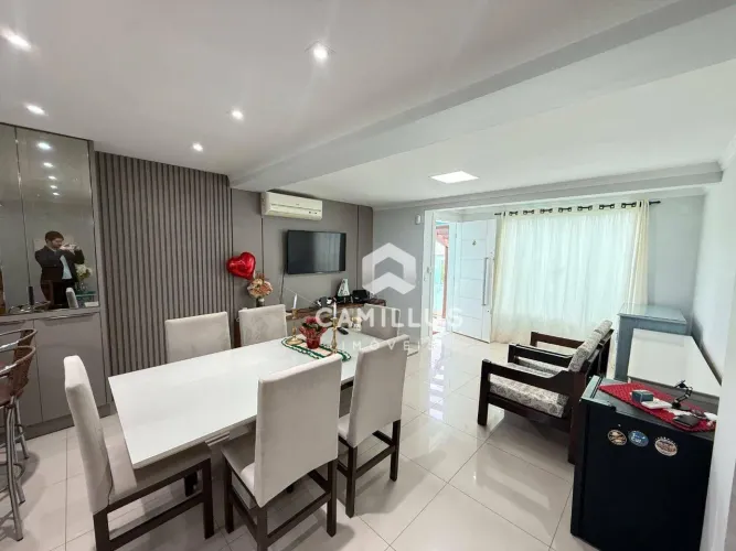 Casa com 4 dormitórios à venda, 174 m² por R$ 1.749.000 - Campeche - Florianópolis/SC