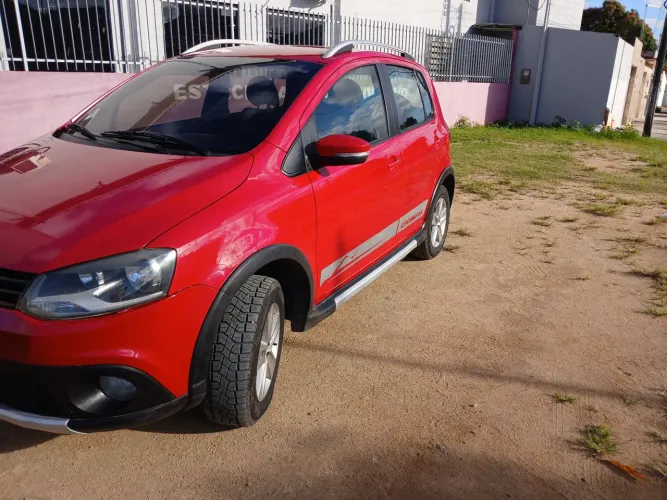 Volkswagen Crossfox 1.6 MI Total Flex 8V 5P 2011