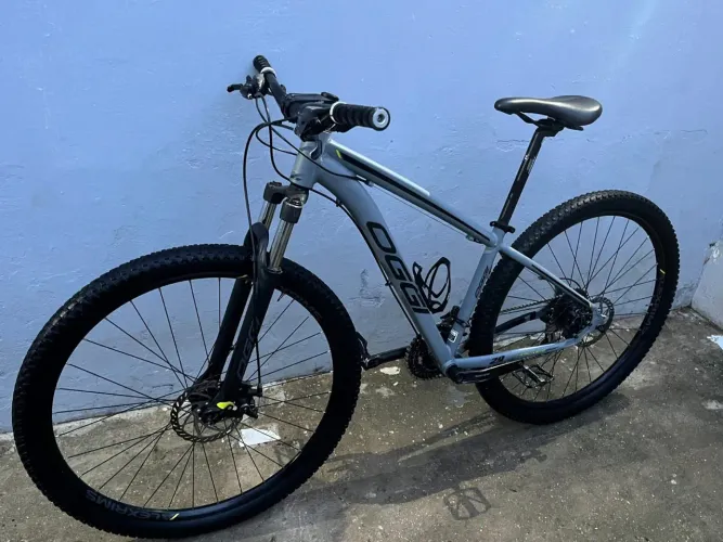 Bicicleta Oggi Hacker sport + upgrade's