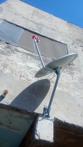 Parabólica digital via satélite 