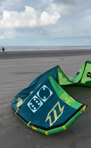 Kitesurf North Dice 8m