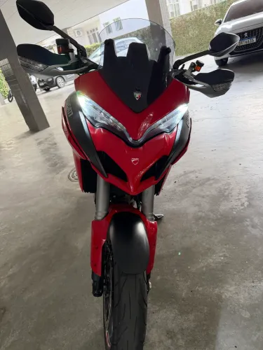 Super Bike 2020 em excelente estado.