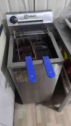 Fritadeira industrial grande trifásica