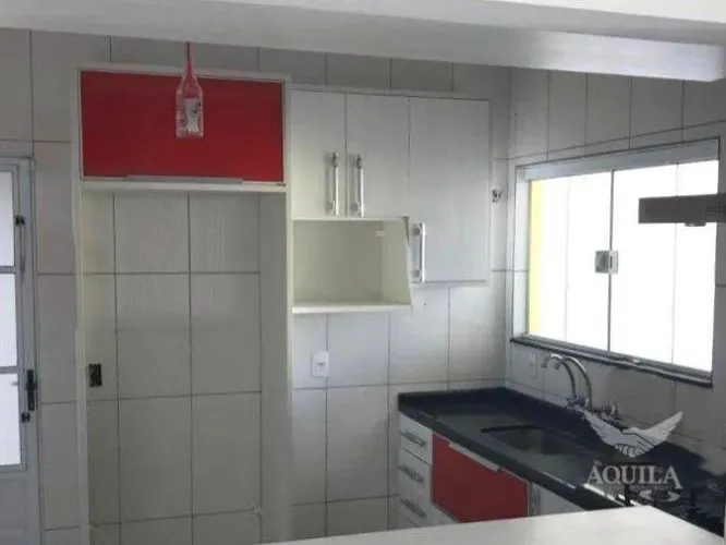 CASA TÉRREA 180M² - 3 DORMITÓRIOS - 1 SUITE - QUINTAL - 02 VAGAS - WANEL VILLE - - ZONA OE