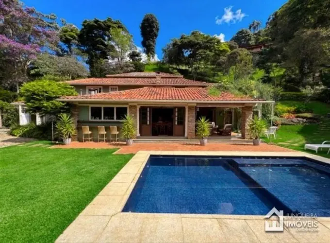 Casa em Condomínio- Petrópolis, Araras