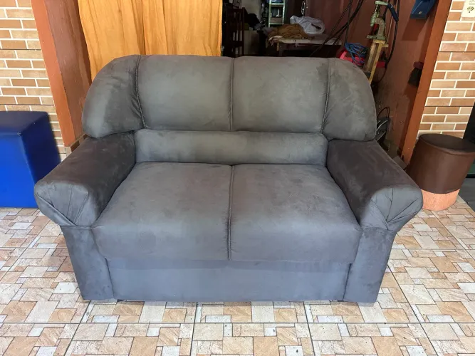 Sofá 2 lugares novo R$:250 com entrega wattszap: *