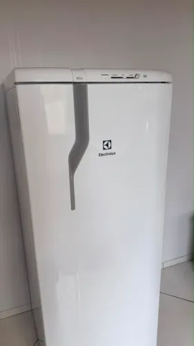 Geladeira Brastemp RE31 240 lts usada 