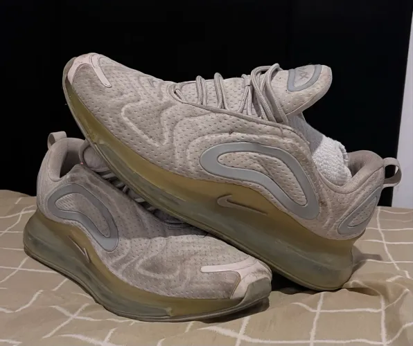 Nike Air Max 720 