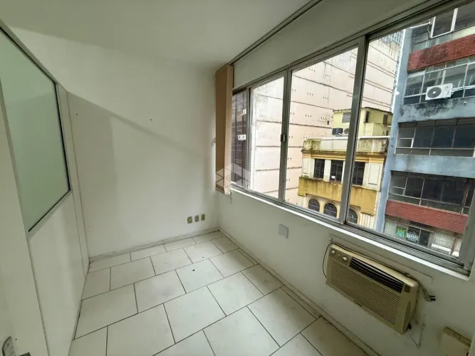 Sala no centro de Porto Alegre
