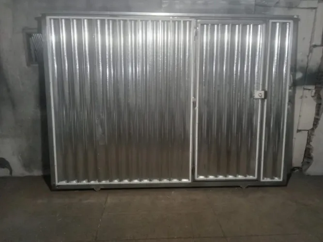 Portão com porta