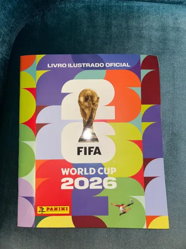 Álbum com 78 figurinhas da copa 2026