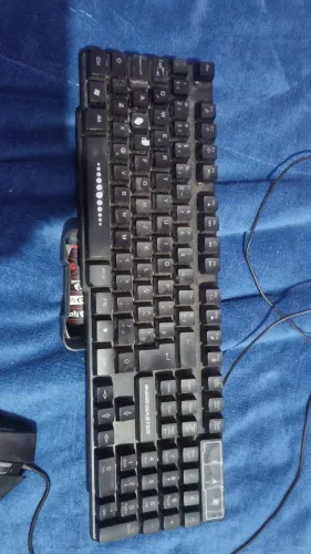 KIT GAMER TECLADO GAMING MASTER + MOUSE EG-160 SKADI RGB Usado