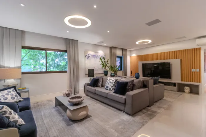 Apartamento para venda em Moema com 3 quartos, sendo 3 suítes, 264m²