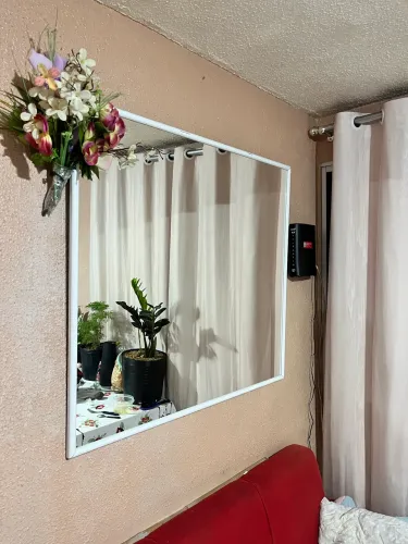 ESPELHO 1M x 1M COM MOLDURA EM AÇO INOX