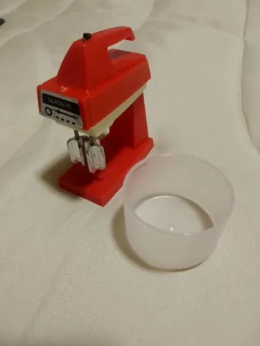 Batedeira a corda miniatura glasslite.