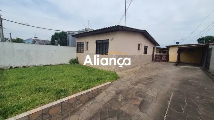 Casa para locação com pátio compartilhado no bairro Vila City em Cachoeirinha/Rs.