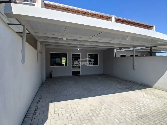 Sobrado com 4 dormitórios (1 Suíte) disponível para locação no Bairro Fortaleza Alta, Blum
