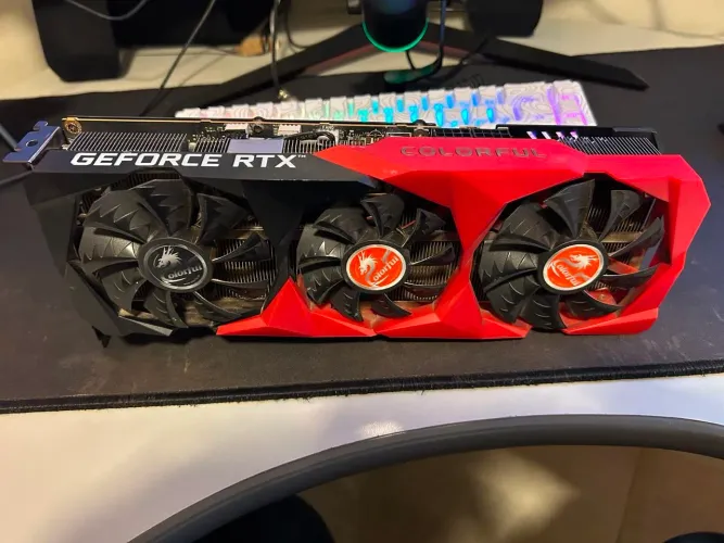 Placa de vídeo RTX 3080 Ti Colorful