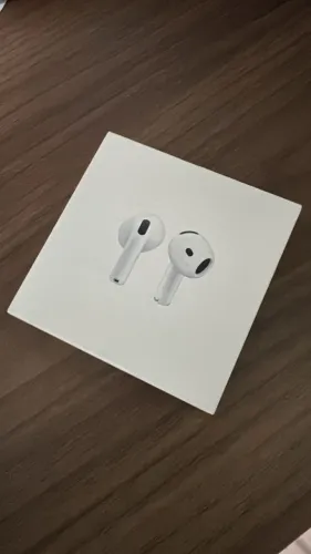 AirPods 4