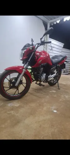 Vendo moto fan 160 ano 2023 IPVA 2026 pago, sem multas único dono chave reserva e manual .
