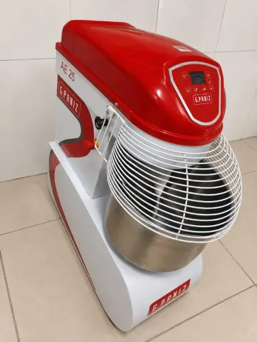 Equipamento industrial- Amassadeira Espiral 2 velocidades Epoxi 25 kg AE 25 G2 220V GPaniz