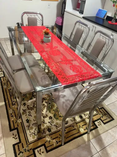 Mesa de jantar inoxidavel com 06 cadeiras 