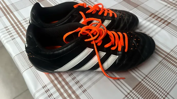 CHUTEIRA CAMPO ADIDAS 