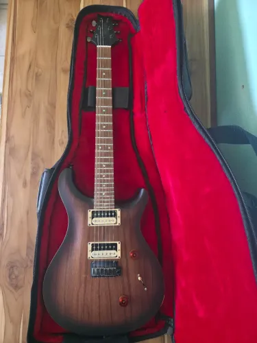 Guitarra PRS Lamarck - captadores Seymour Duncan. Ferragens Gotoh.