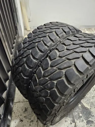 Mud Pirelli 215/75/15
