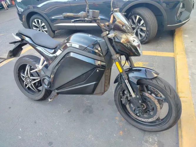 Moto elétrica evs