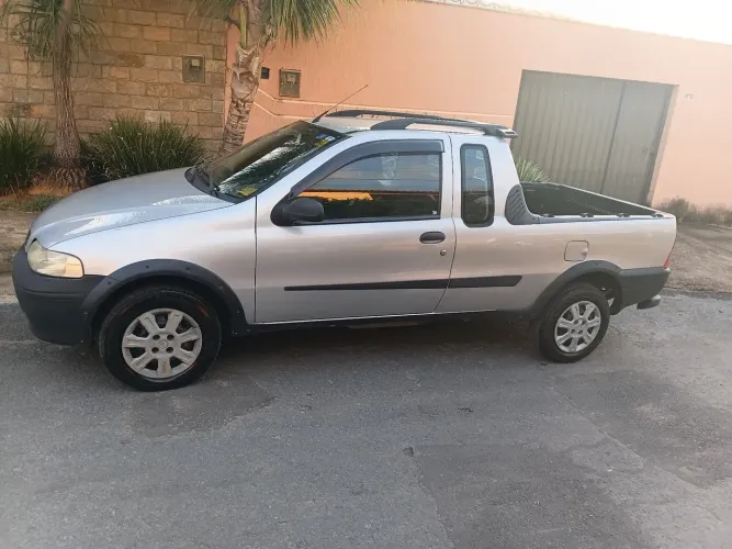 Fiat Strada 1.4 MPI Fire Flex 8V CE 2006