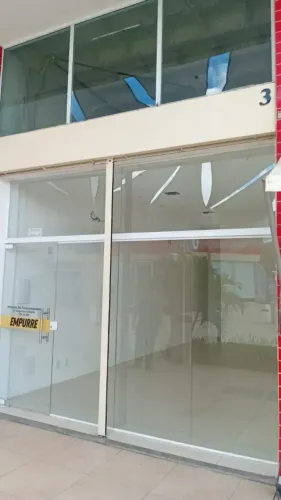 Ponto comercial/Loja/Box para aluguel com 66 metros quadrados em Messejana - Fortaleza - C