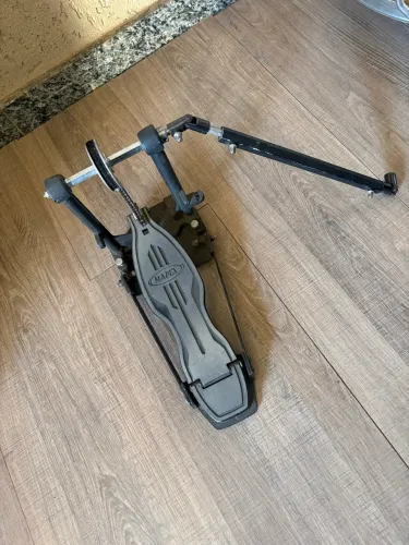 Pedal Bateria Mapex ? Parte do Duplo ?