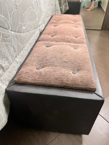 Puf pra beira de cama ( recamier)