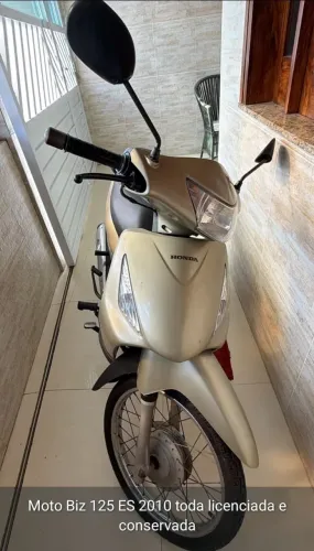 Honda biz único dono cor bege