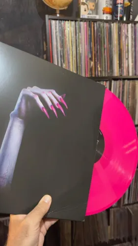 LP Vinil Kim Petras - Turn Off The Lights (Parte 1)