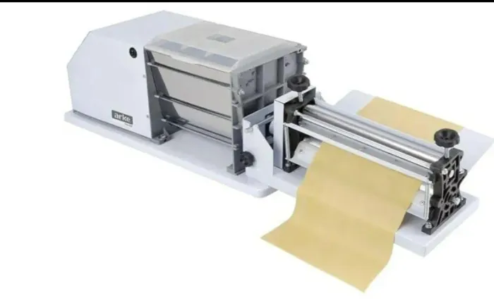 Maquina de massas e laminador