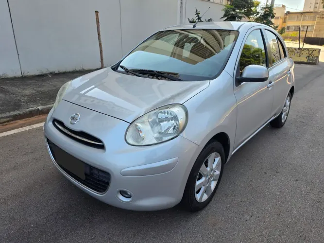 Nissan March SV 1.6 16V Flex Fuel 2014