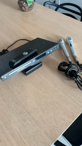 Karaokê tectoy + 2 microfones