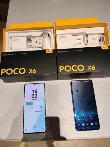 Xiaomi POCO X6 5G 256GB / 12GB RAM (Preto e Branco) - Perfeito Estado<br>Decascrição: