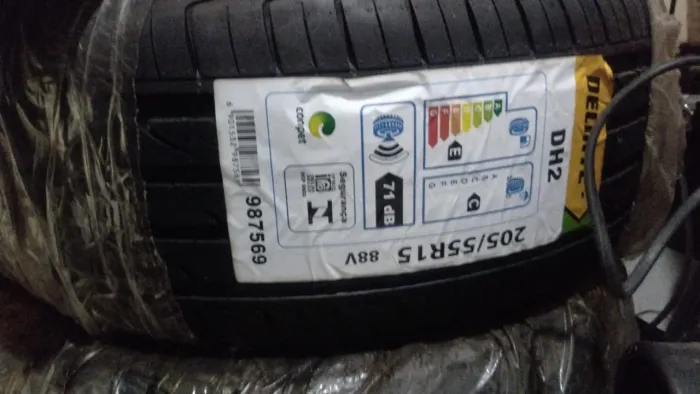 Pneu 205/55R 15