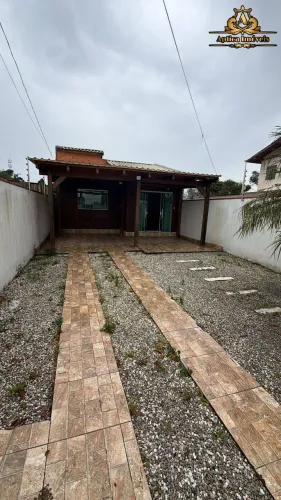 Casa - 2 quartos - mobiliada - bairro Meia Praia em Navegantes - Locação