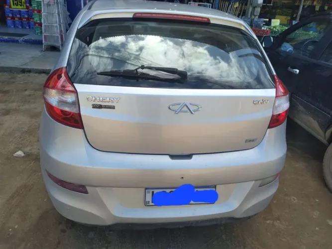 Chery Celer Hatch 1.5 16V Flex 5P 2013