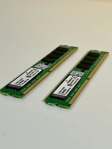 16GB de Memória RAM (2x 8GB) Kingston DDR3