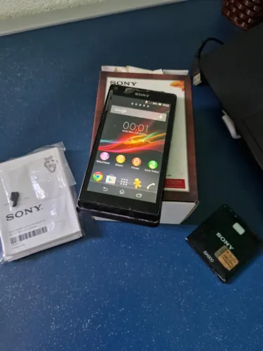 Celular Sony Xperia L funcionando - Bom para reposição de peças