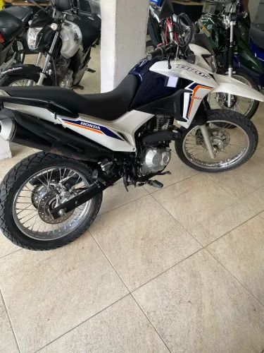 Honda bros 160cc 2023 (shalom veículos)