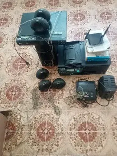 Vende-se roteador de 2 antenas, 1 home theater, 1 impressora HP e 2 estabilizadores 