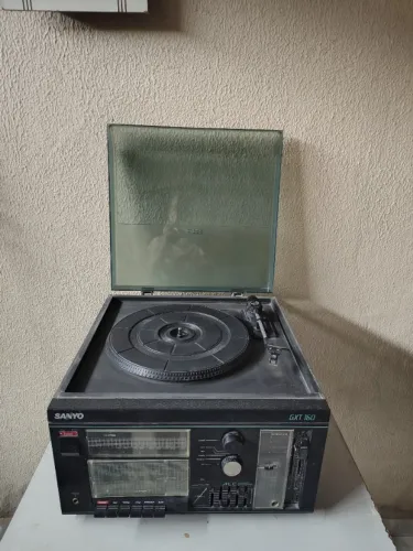 Som Vintage 3 em 1 Sanyo GXT 160 (Para Restauro ou Decoração