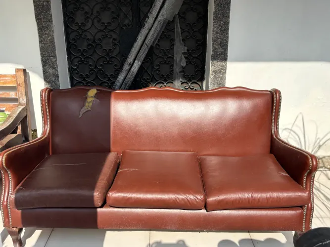 Sofá antiguidade para reforma 